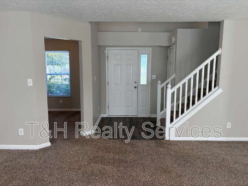 8221 Twin River Dr - Photo 6 of 29