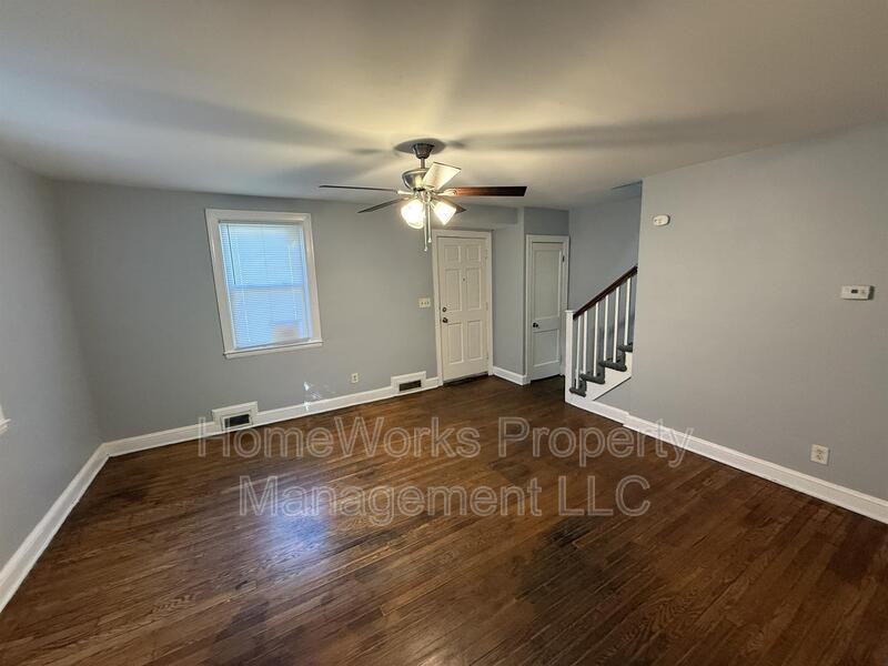 2733 Ellicott Dr - Photo 3 of 15