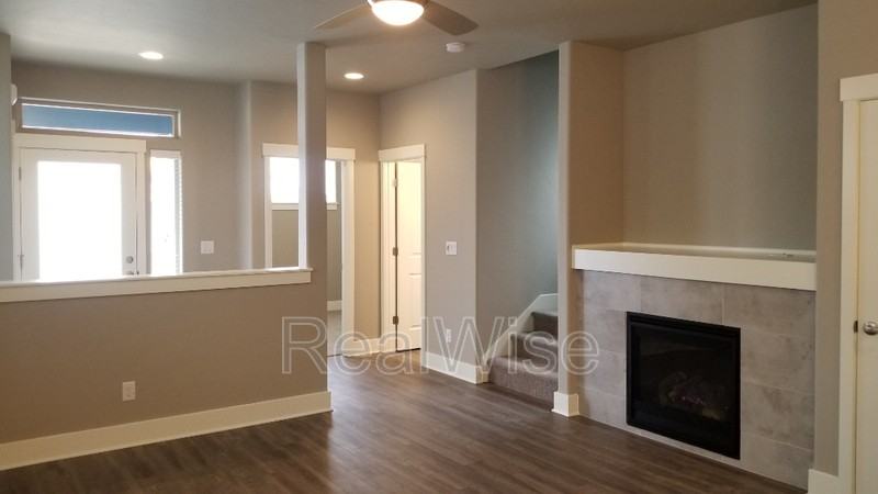 4332 Sw Canal Blvd - Photo 5 of 28