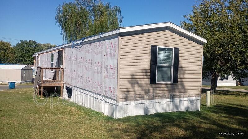 2710 N Farmer Ave - Photo 2 of 15