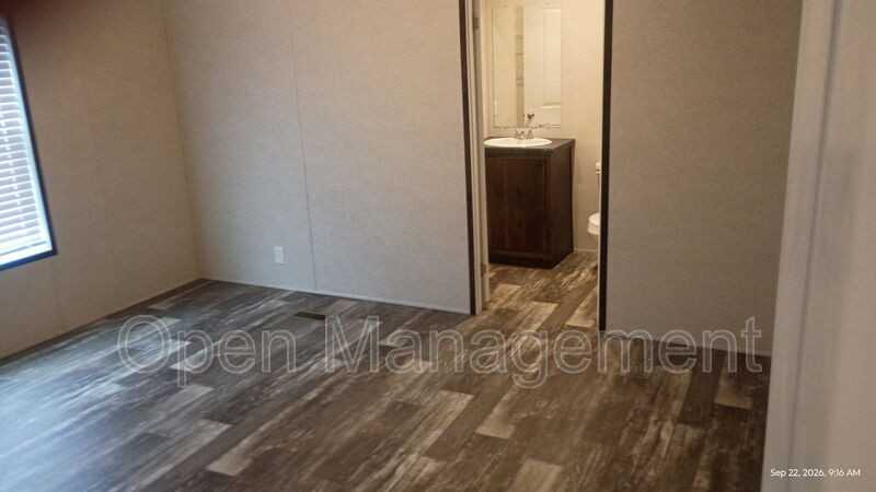 2710 N Farmer Ave - Photo 6 of 15
