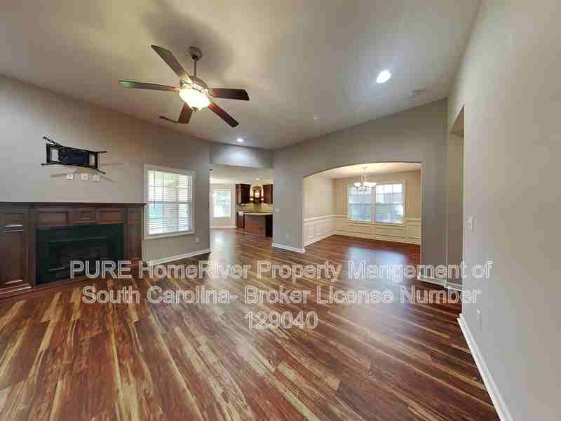 1815 Duke Dr - Photo 4 of 22