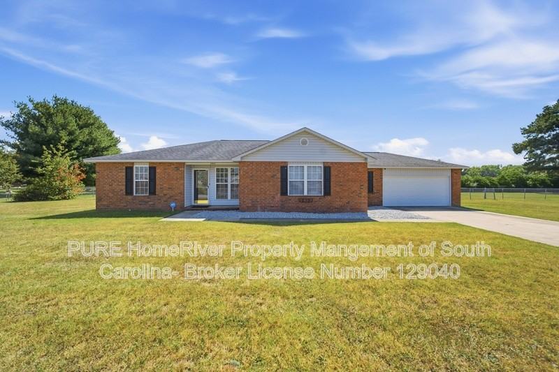 2900 Lancaster Dr - Photo 2 of 15