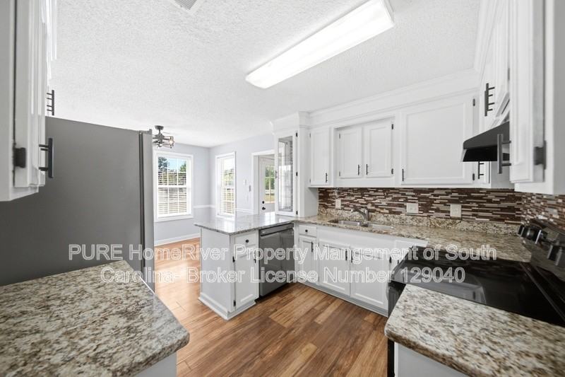2900 Lancaster Dr - Photo 6 of 15