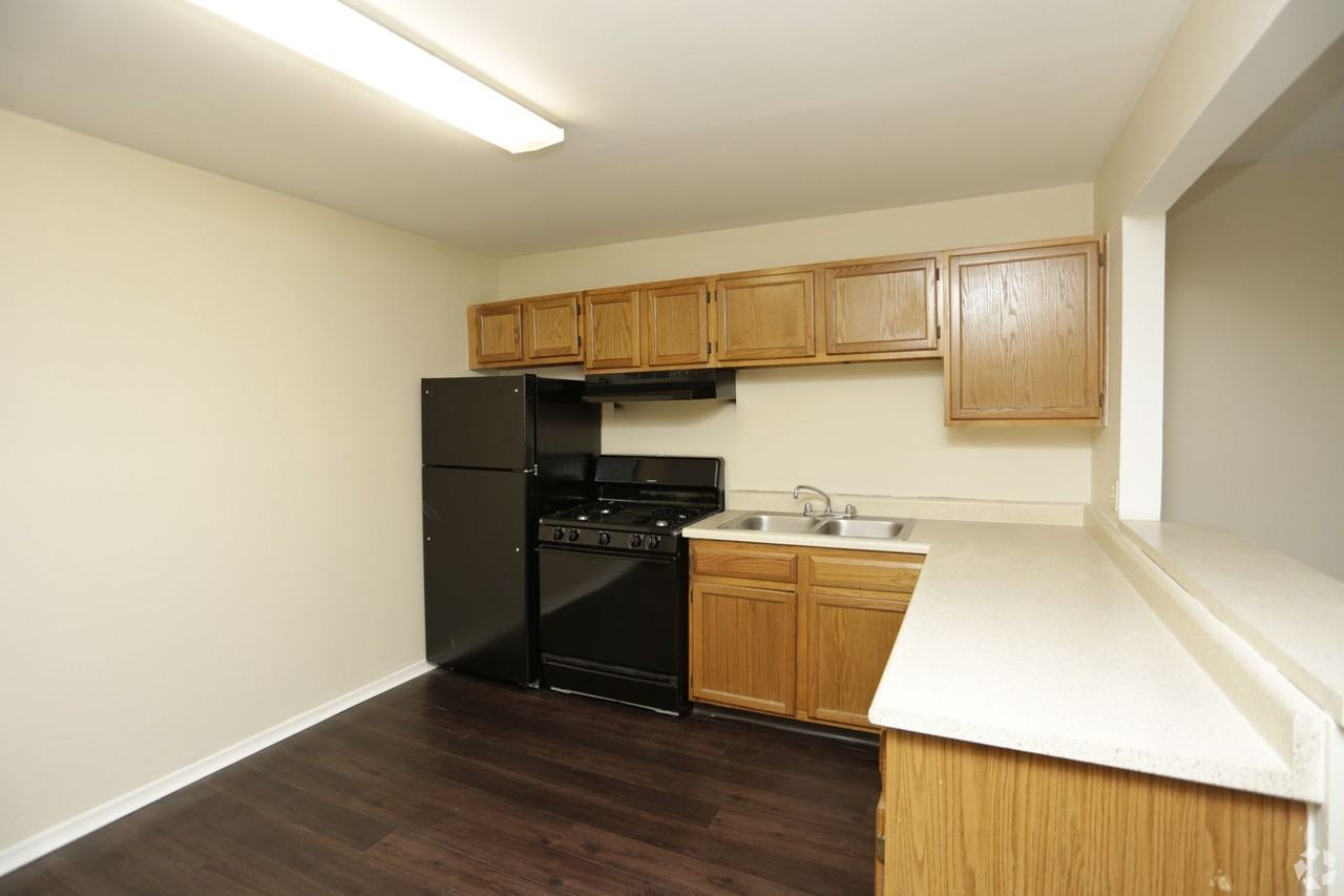 Rivertrail Apartments - Photo 5 of 50