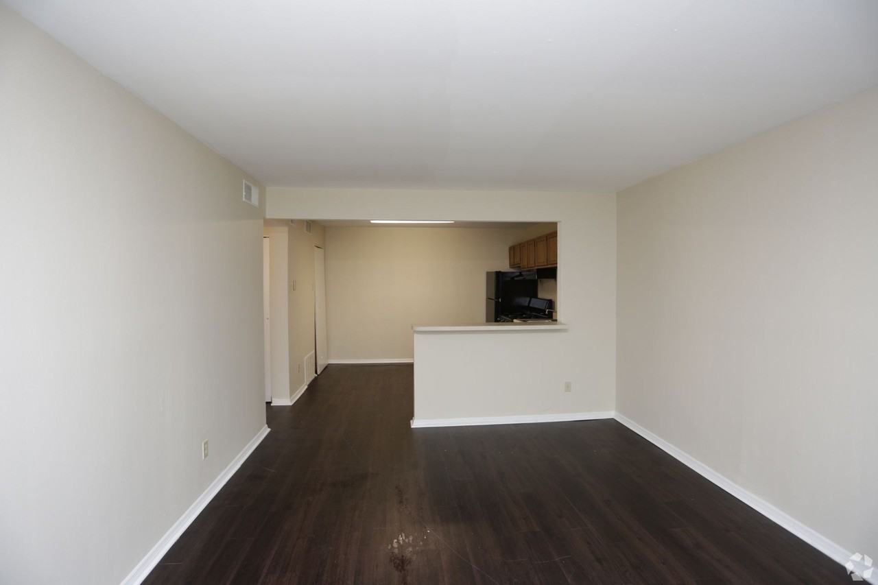 Rivertrail Apartments - Photo 6 of 50