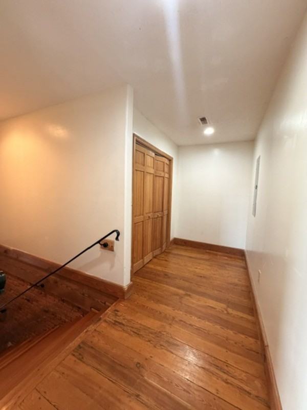 106 Grace St - Photo 5 of 40