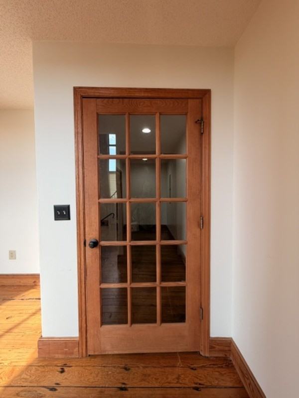106 Grace St - Photo 7 of 40