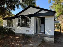 featured image of 2504 Primrose Ave