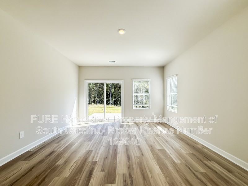 416 Upland View Dr - Photo 2 of 22