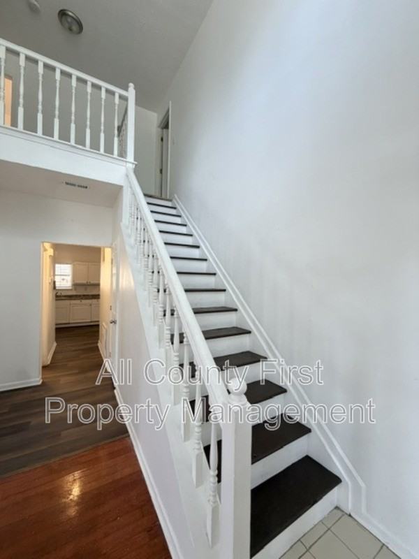 4932 Wedgewood Pl - Photo 4 of 23