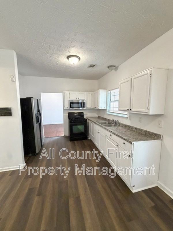 4932 Wedgewood Pl - Photo 6 of 23