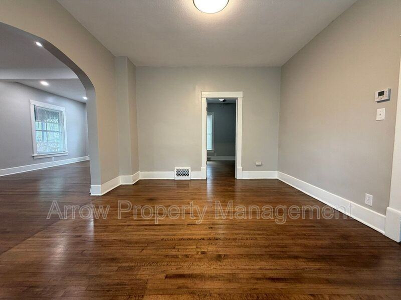 1901 Sumner St #1 - Photo 4 of 22