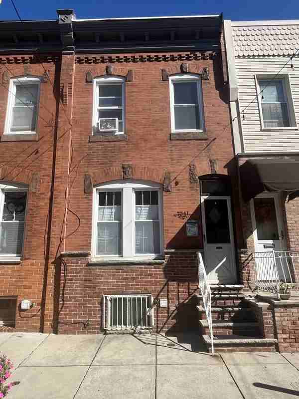2341 S Woodstock St - Photo 2 of 19