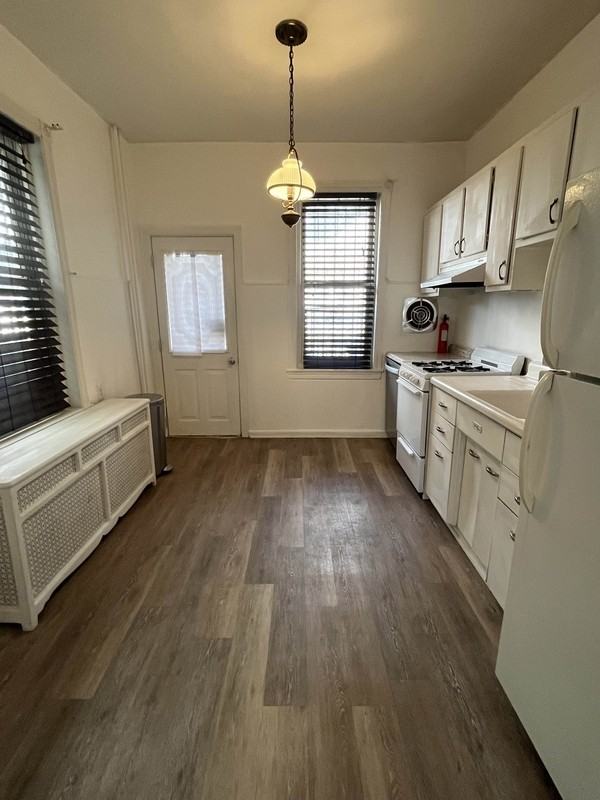 2341 S Woodstock St - Photo 3 of 19
