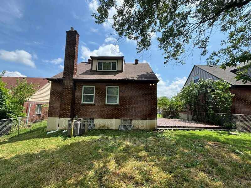 3330 Van Zandt Dr - Photo 3 of 21