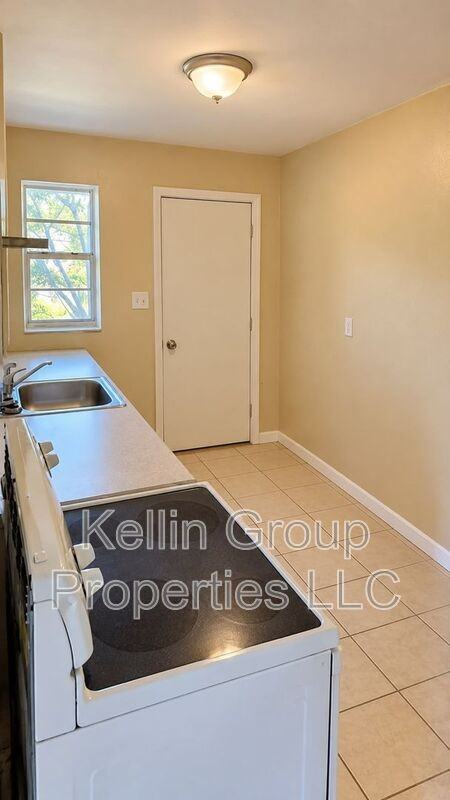 157 E Northside Dr #1 - Photo 6 of 8