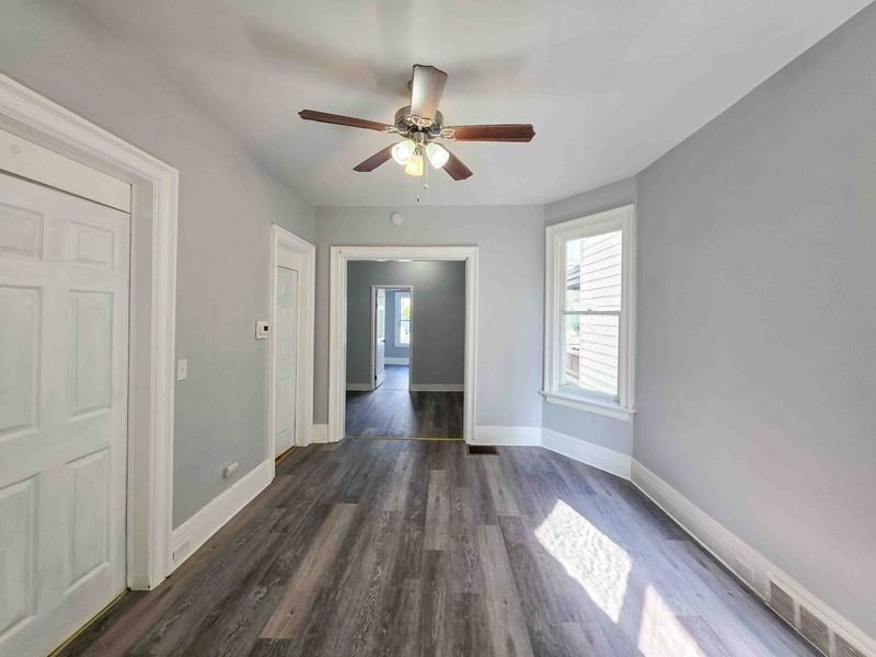 339 Hampshire St - Photo 2 of 18