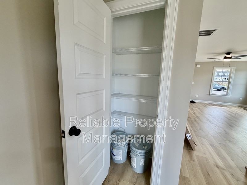 428 W Main St - Photo 6 of 17