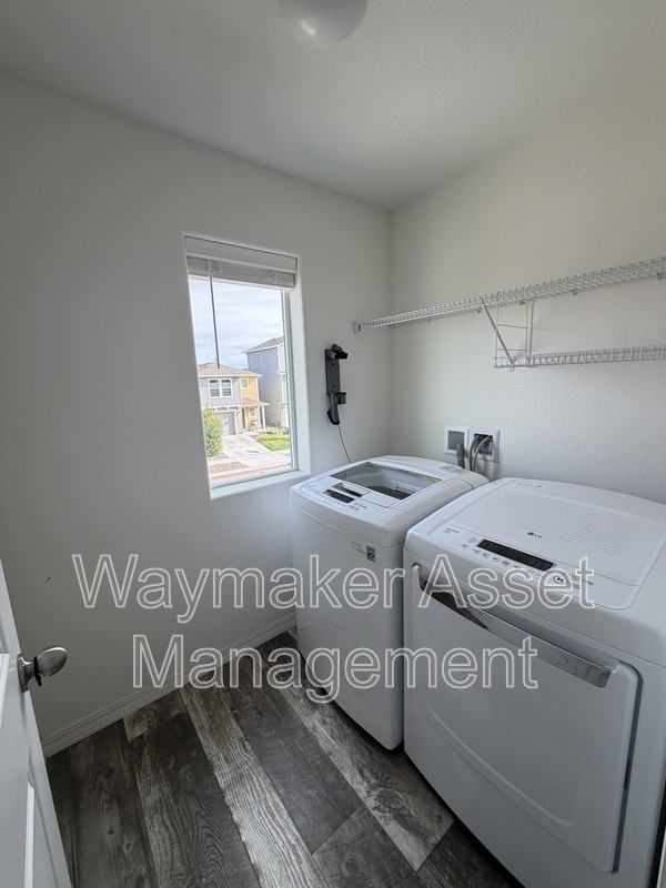 744 Endeavor Way - Photo 6 of 13