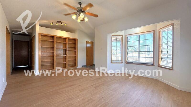 13043 4th Ave - Photo 3 of 37