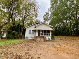 135 E Olive St - Photo 1 of 1