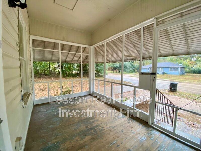135 E Olive St - Photo 2 of 17