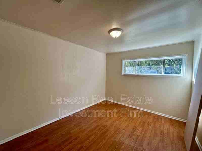 3054 Amherst St - Photo 7 of 18