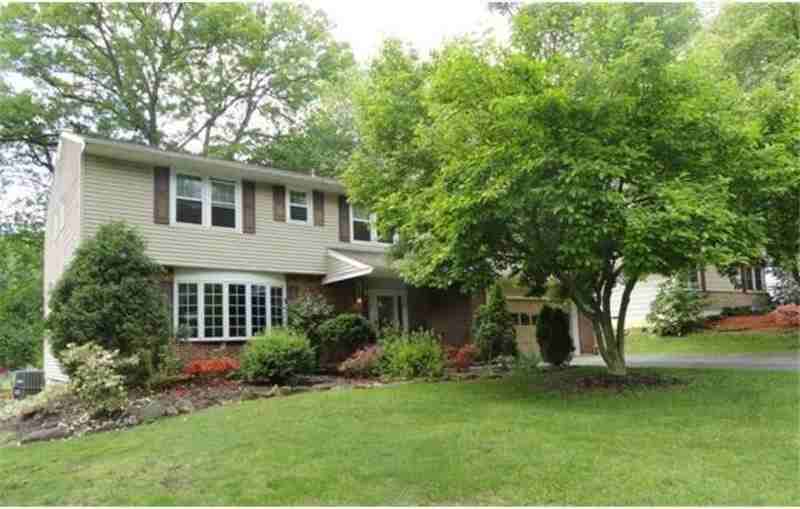 2619 Majestic Dr - Photo 3 of 26