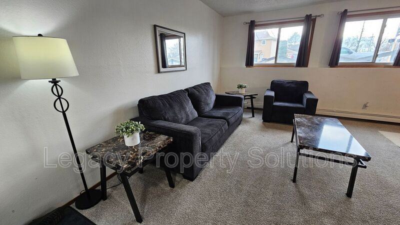 1112 Portland Dr #102 - Photo 7 of 15
