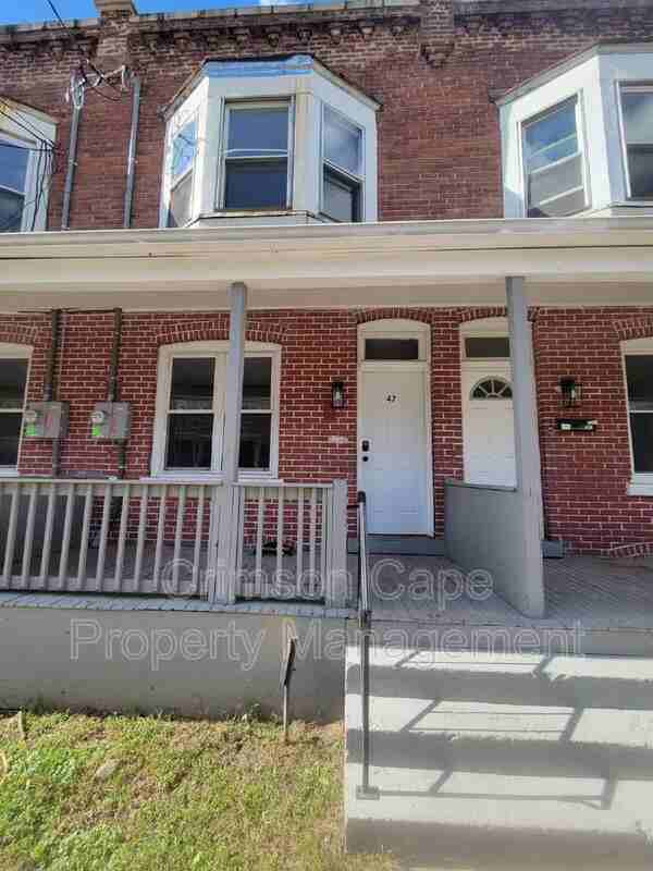 47 Hutson St - Photo 3 of 19