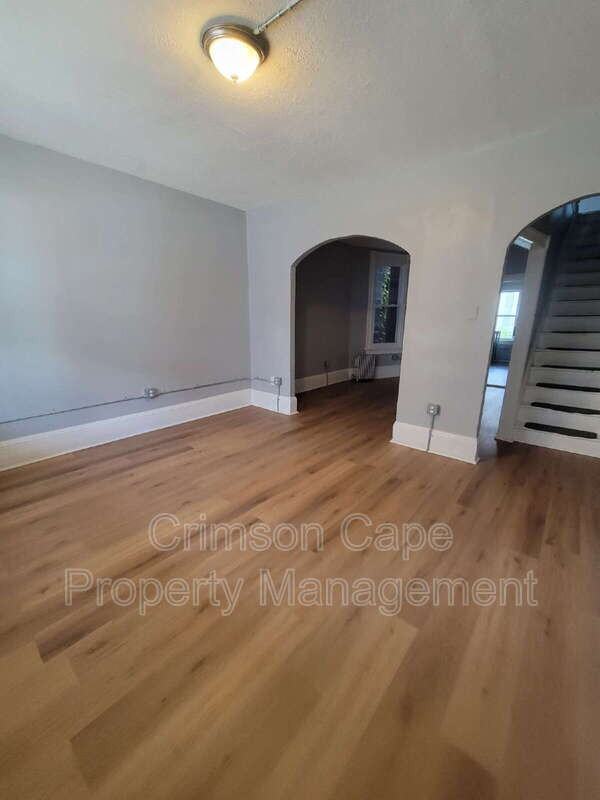 47 Hutson St - Photo 4 of 19