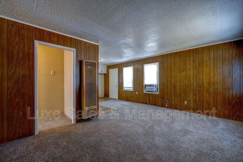 5605 N Donald Ave - Photo 4 of 17