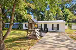 featured image of 205 Tucker Ave