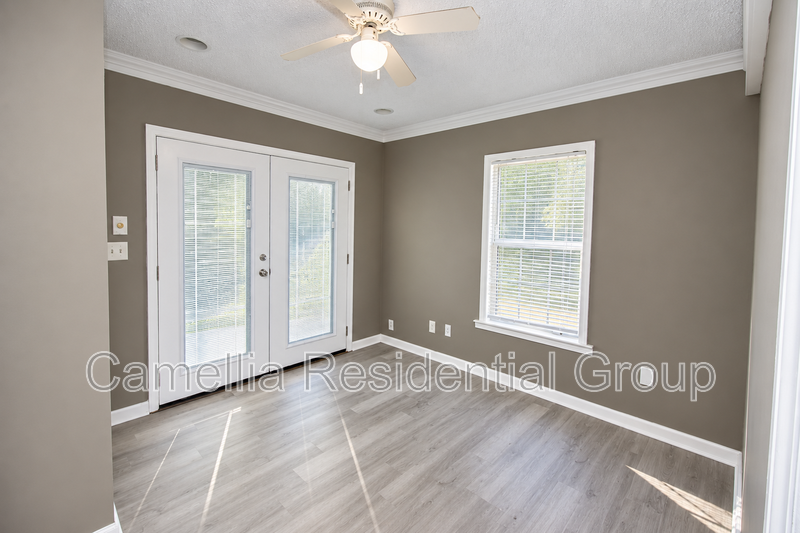 205 Tucker Ave - Photo 5 of 9