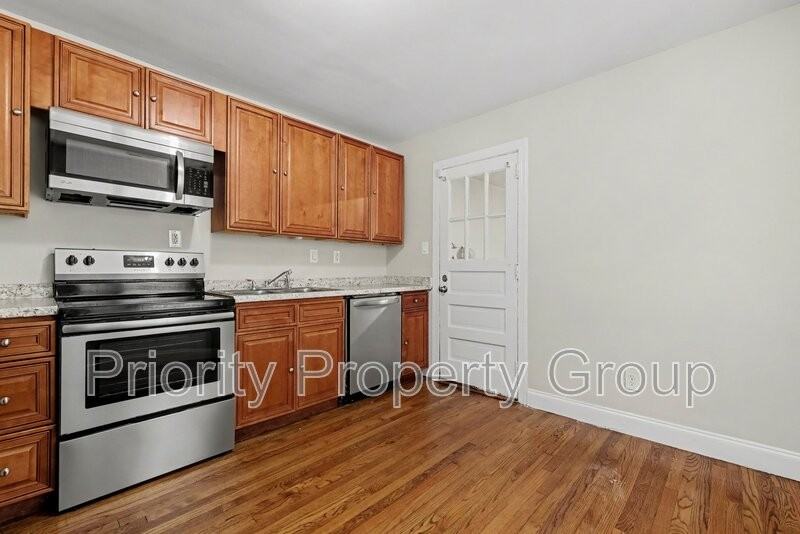1317 Remount Rd - Photo 5 of 25