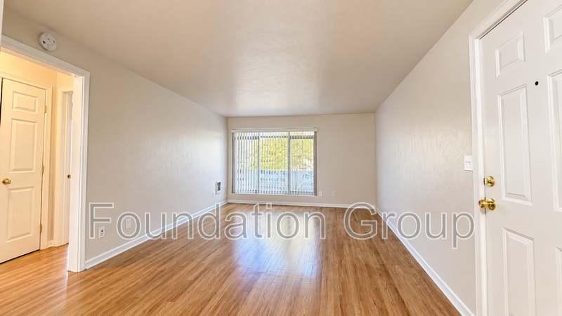 116 12th Ave E - Photo 5 of 12