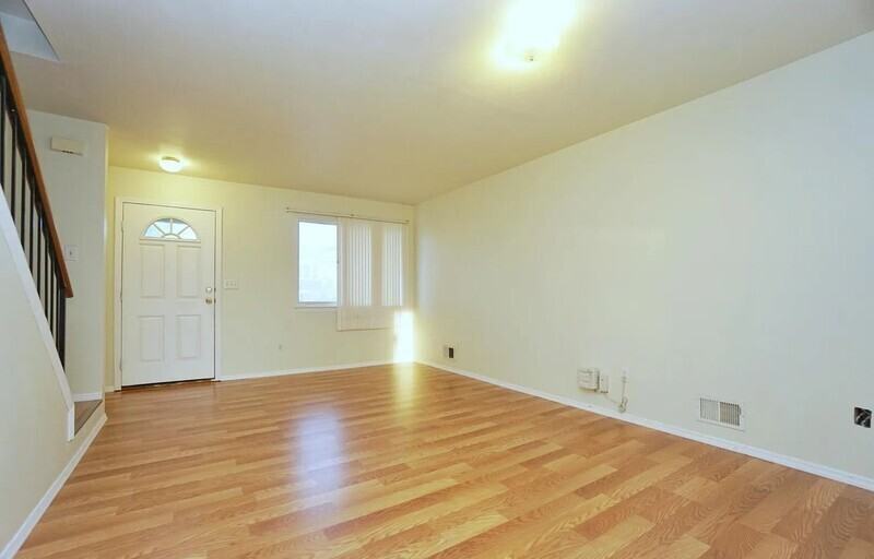 26 Roosevelt Ave - Photo 6 of 21