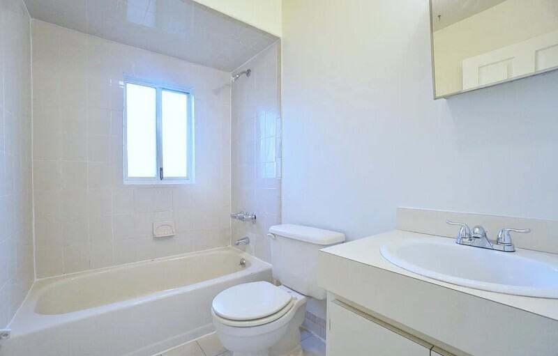 26 Roosevelt Ave - Photo 7 of 21