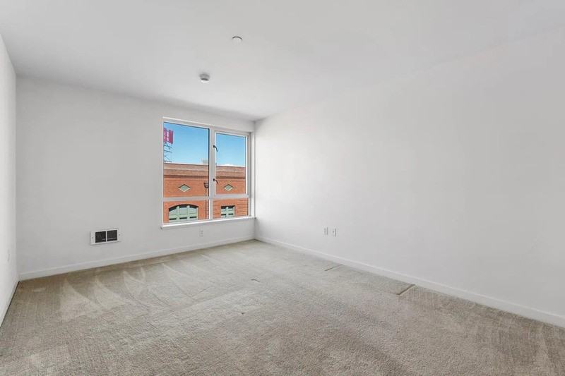 888 7th St #L20 - Photo 4 of 17