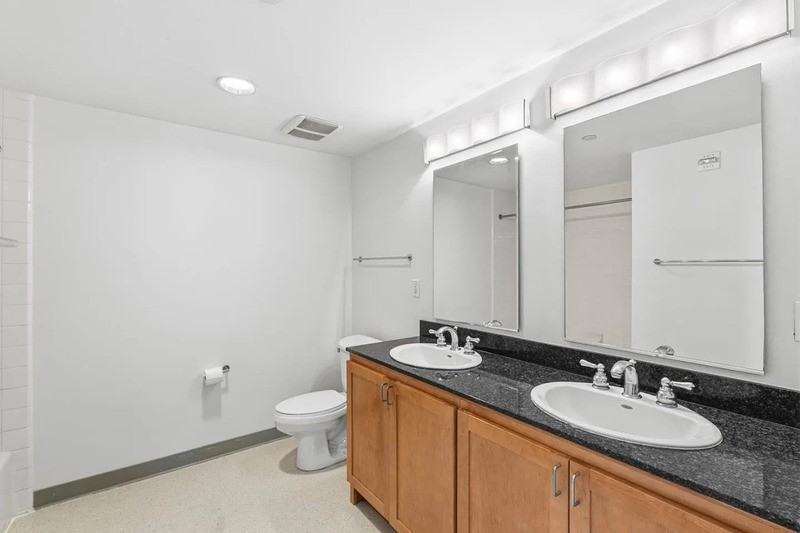 888 7th St #L20 - Photo 5 of 17