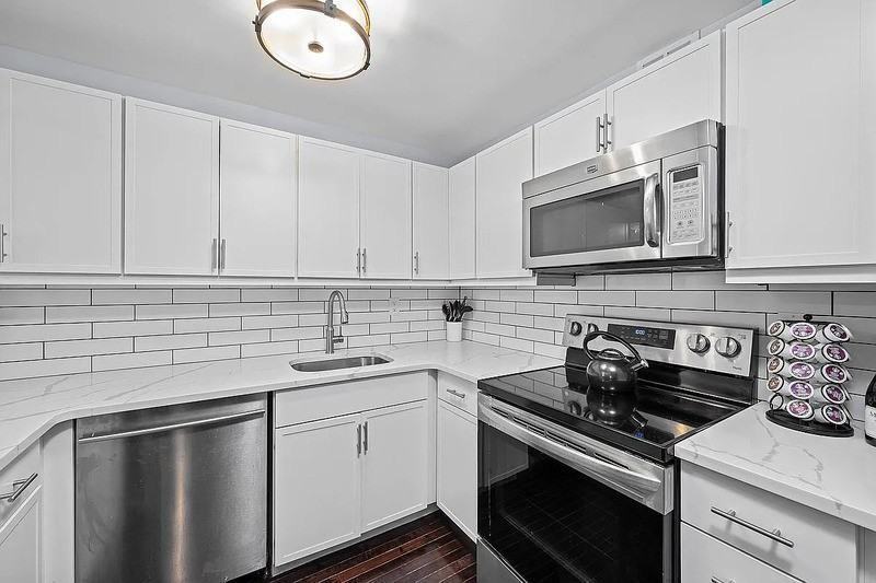 9985 Shore Rd #14B - Photo 2 of 26