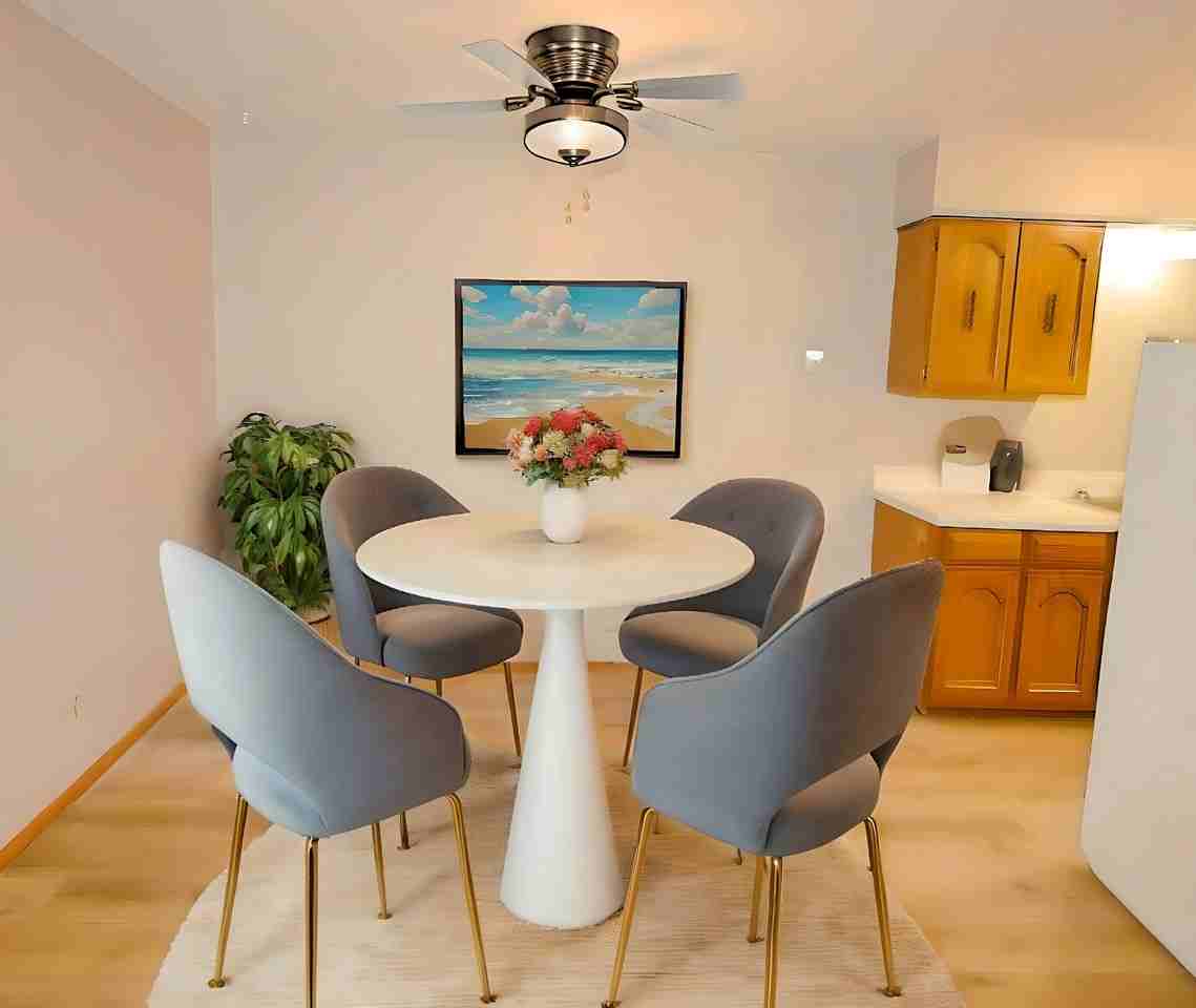 1820 Grove Street - Photo 3 of 8