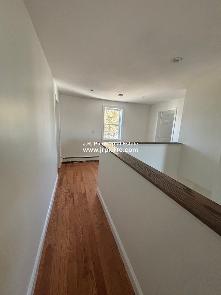 18 Childs St #2 - Photo 5 of 19