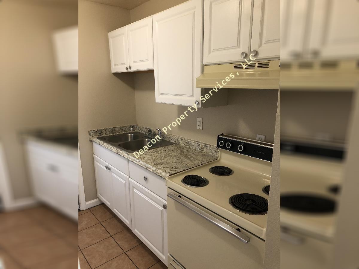 3418 - Photo 2 of 20