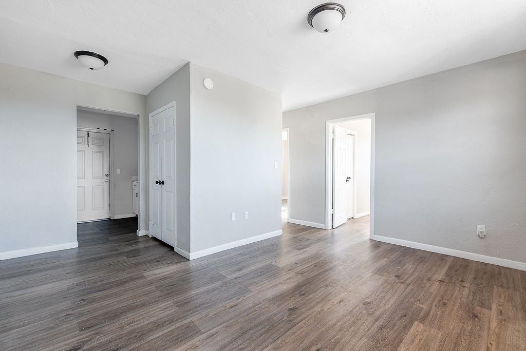 612 SW 6th St - Unit 3 - Photo 2 of 20