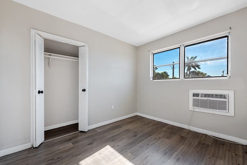 612 SW 6th St - Unit 3 - Photo 6 of 20