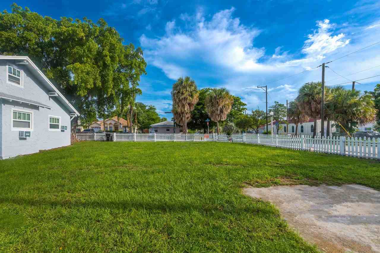 515 N Sapodilla Ave - Unit 6 - Photo 2 of 24