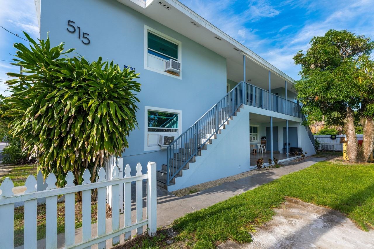 515 N Sapodilla Ave - Unit 6 - Photo 3 of 24