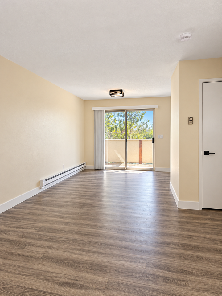 1002 Railroad Avenue - Photo 5 of 13